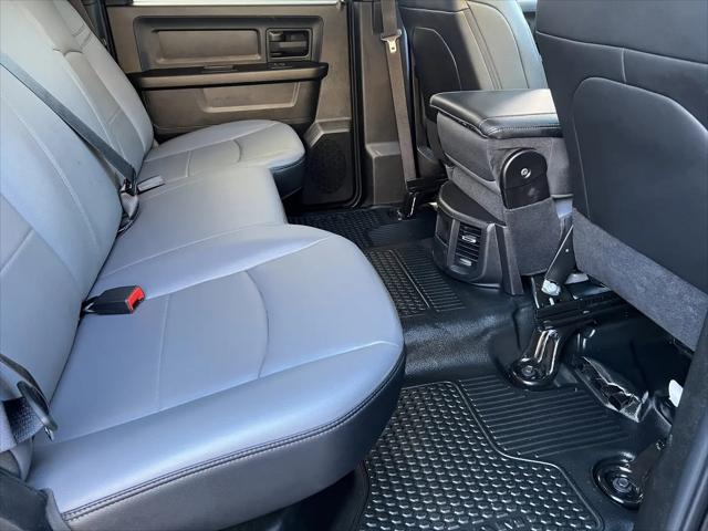2025 Ram 3500 Tradesman Crew Cab 4x4 8' Box