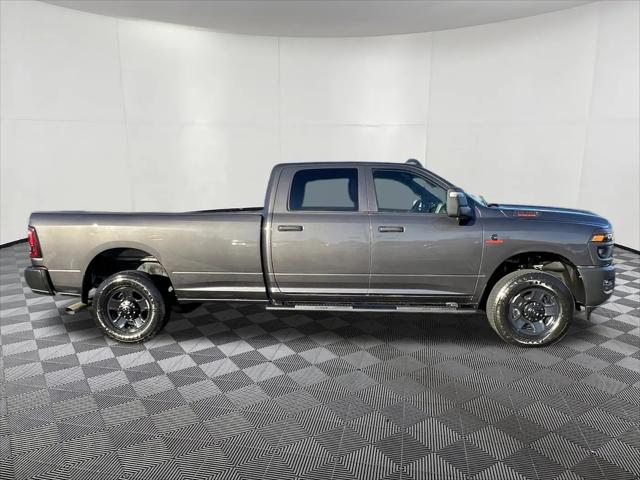2025 Ram 3500 Tradesman Crew Cab 4x4 8' Box
