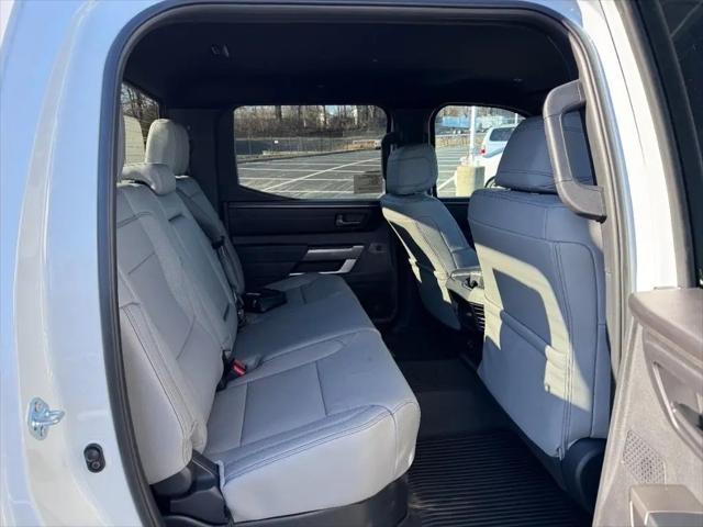2026 Toyota Tundra SR5 CrewMax 5.5' Bed