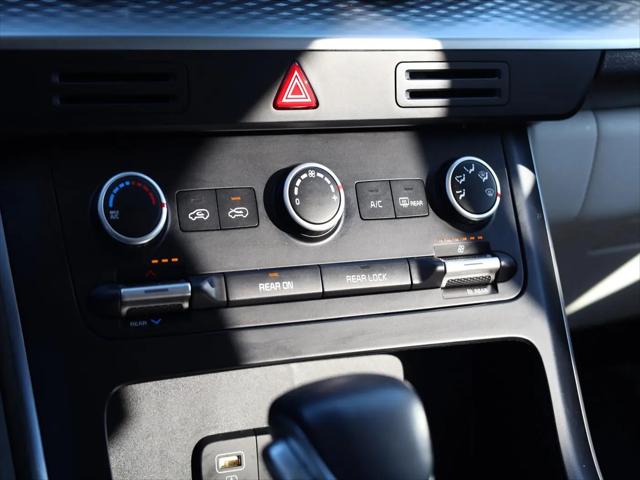 2023 Kia Carnival MPV LX Seat Package