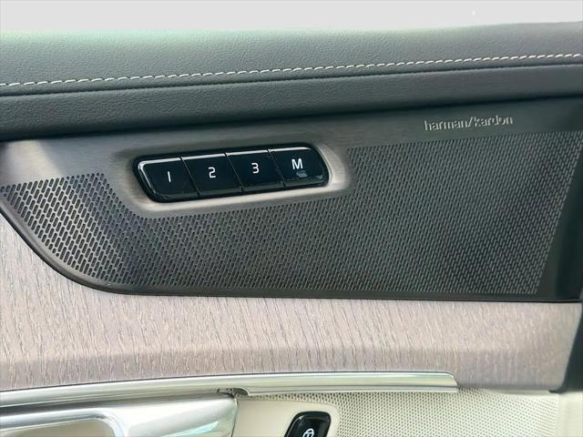 2026 Volvo XC90 Plug-In Hybrid Ultra, T8 AWD, Electric/Gasoline, Bright, 7 Seats