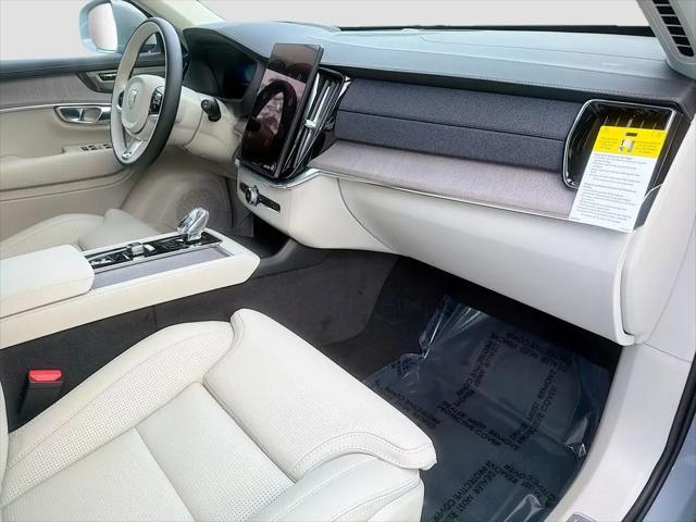 2026 Volvo XC90 Plug-In Hybrid Ultra, T8 AWD, Electric/Gasoline, Bright, 7 Seats