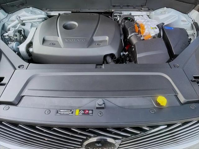 2026 Volvo XC90 Plug-In Hybrid Ultra, T8 AWD, Electric/Gasoline, Bright, 7 Seats