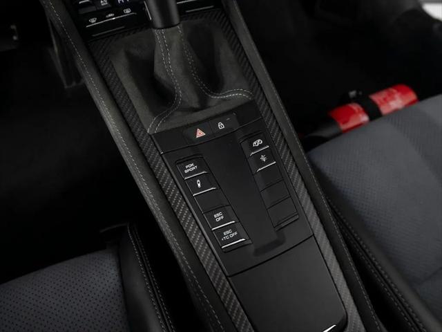 2025 Porsche 718 Spyder RS