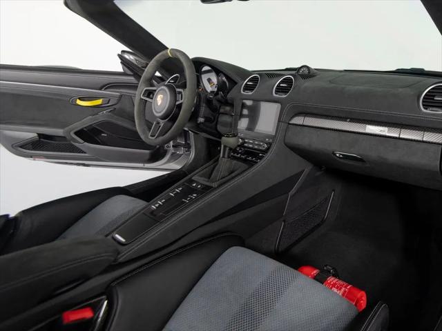 2025 Porsche 718 Spyder RS