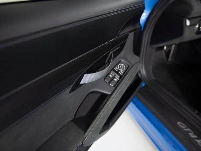 2025 Porsche 718 Cayman GT4 RS