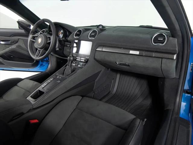 2025 Porsche 718 Cayman GT4 RS