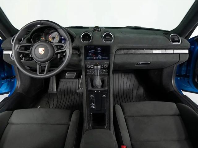 2025 Porsche 718 Cayman GT4 RS