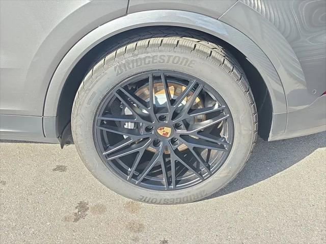 2025 Porsche Cayenne Cayenne
