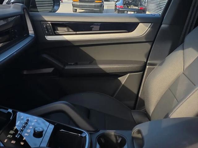 2025 Porsche Cayenne Cayenne