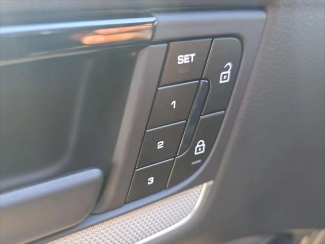 2025 Porsche Cayenne Cayenne