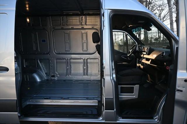 2026 Mercedes-Benz Sprinter 3500XD Standard Roof 4-Cyl Diesel HO