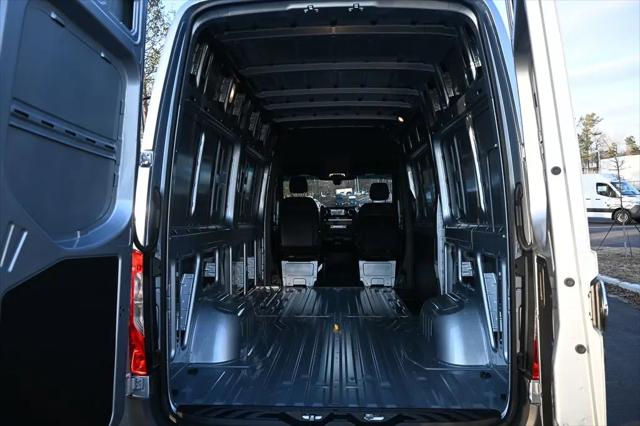 2026 Mercedes-Benz Sprinter 3500XD Standard Roof 4-Cyl Diesel HO