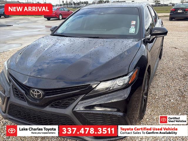 2024 Toyota Camry SE's photo