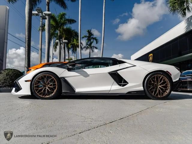 2025 Lamborghini Revuelto Revuelto