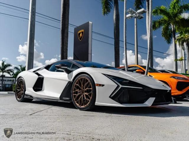 2025 Lamborghini Revuelto Revuelto