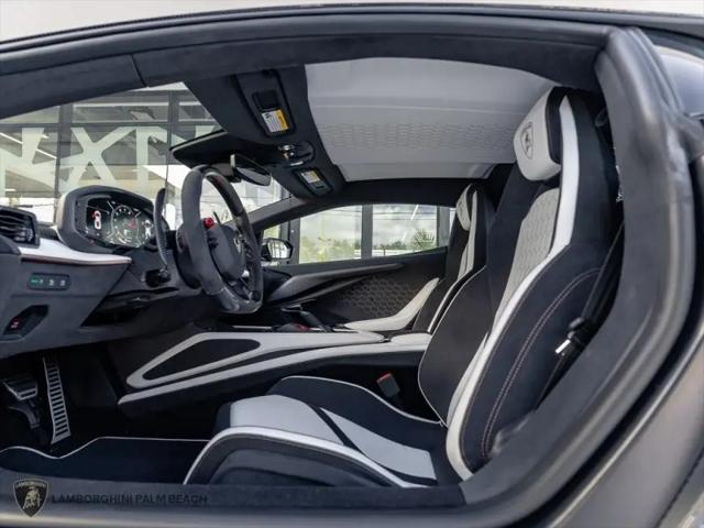 2025 Lamborghini Revuelto Revuelto
