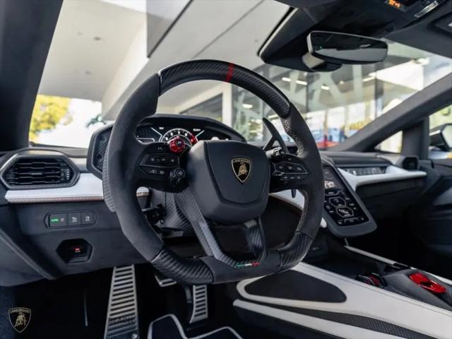 2025 Lamborghini Revuelto Revuelto