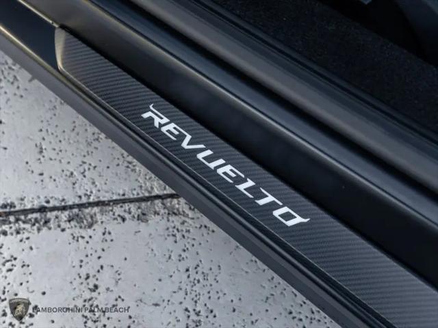 2025 Lamborghini Revuelto Revuelto