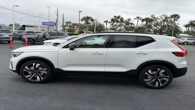2026 Volvo XC40 Ultra, B5 AWD Gas (mild hybrid), Dark