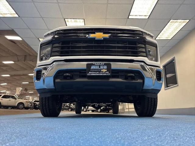 2026 Chevrolet Silverado 2500HD Crew Cab, Long Bed, WT, 4WD