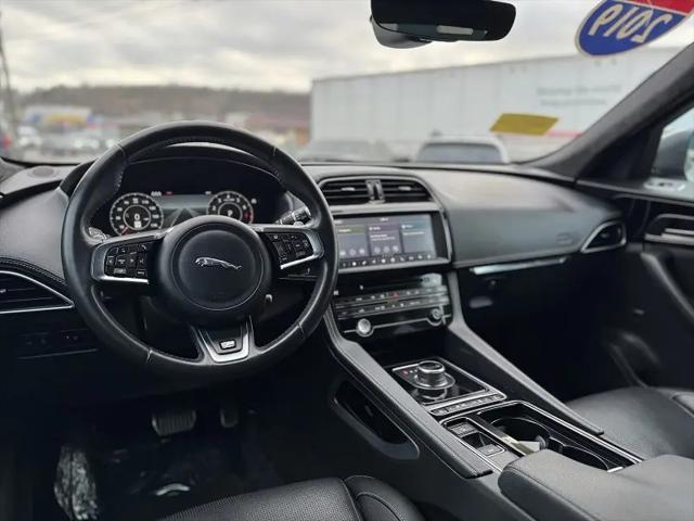 2019 Jaguar F-PACE 25t R-Sport