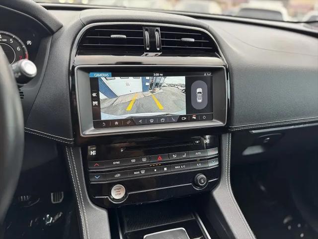 2019 Jaguar F-PACE 25t R-Sport