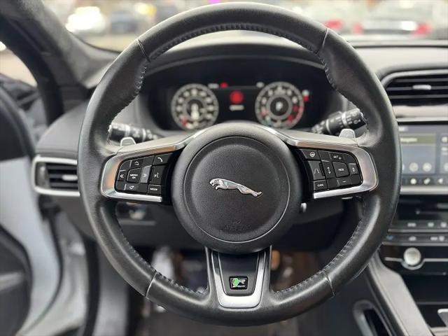 2019 Jaguar F-PACE 25t R-Sport