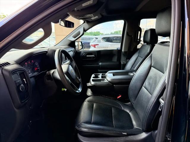2022 Chevrolet Silverado 1500 2WD Crew Cab Short Bed Custom