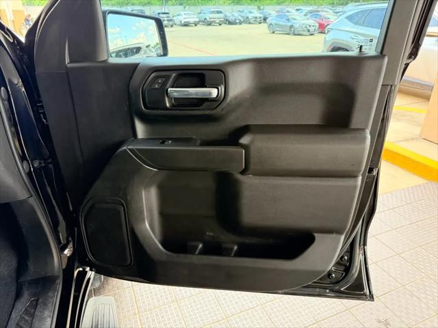 2022 Chevrolet Silverado 1500 2WD Crew Cab Short Bed Custom