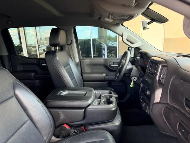 2022 Chevrolet Silverado 1500 2WD Crew Cab Short Bed Custom