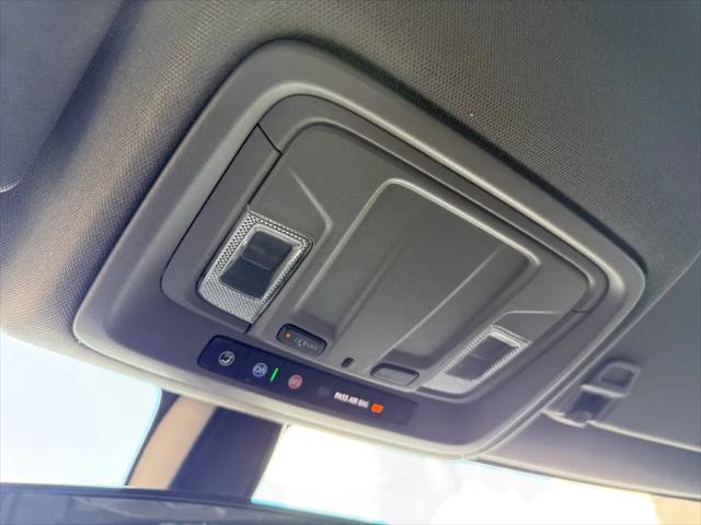 2022 Chevrolet Silverado 1500 2WD Crew Cab Short Bed Custom