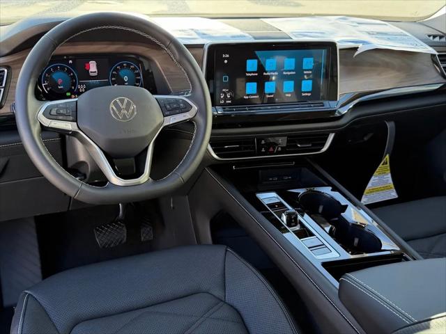 2026 Volkswagen Atlas SE with Technology