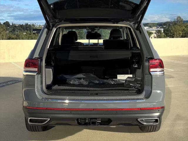2026 Volkswagen Atlas SE with Technology