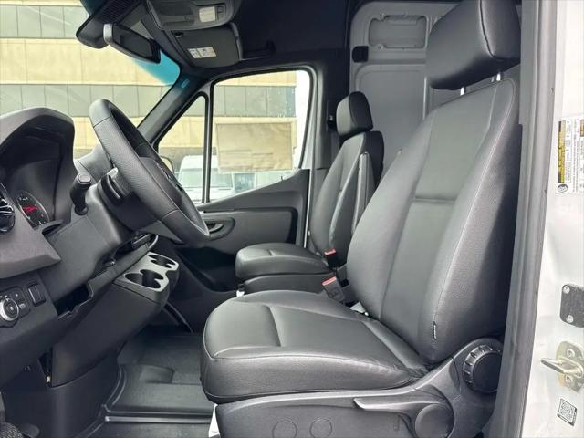 2025 Mercedes-Benz Sprinter 2500 Standard Roof 4-Cyl Diesel HO