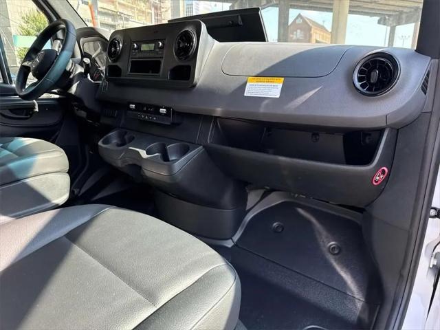 2025 Mercedes-Benz Sprinter 2500 Standard Roof 4-Cyl Diesel HO