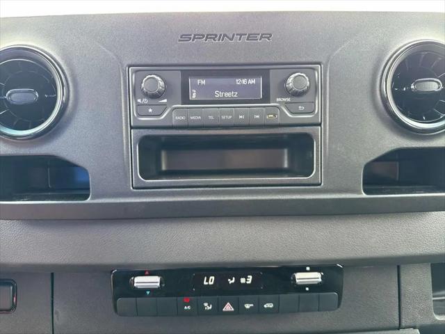 2025 Mercedes-Benz Sprinter 2500 Standard Roof 4-Cyl Diesel HO