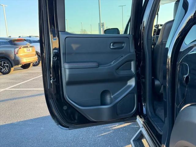 2026 Nissan Frontier Crew Cab PRO-4X 4x4