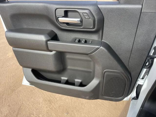 2026 GMC Sierra 2500HD Crew Cab, Standard Bed, Pro, 4WD