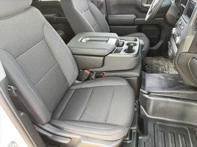 2026 GMC Sierra 2500HD Crew Cab, Standard Bed, Pro, 4WD