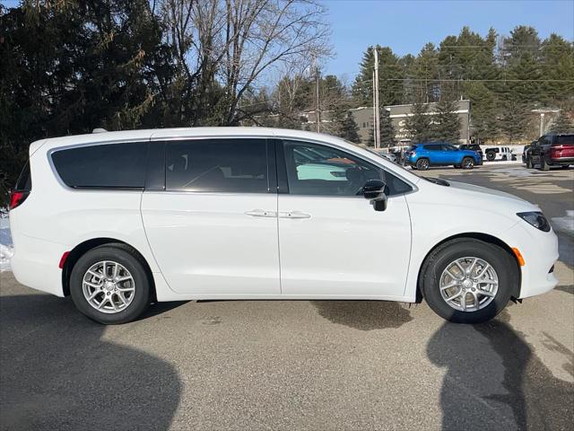 2026 Chrysler Voyager LX