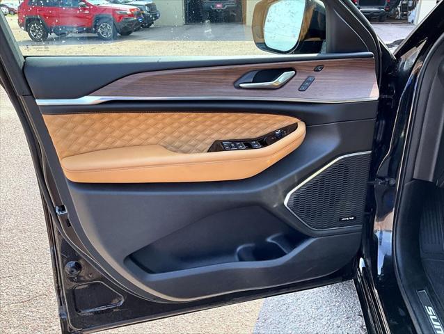 2022 Jeep Grand Cherokee Summit 4x4