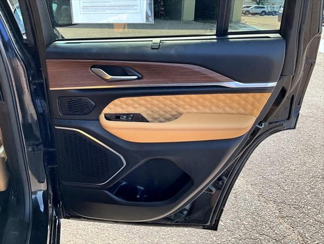 2022 Jeep Grand Cherokee Summit 4x4