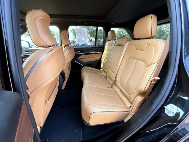 2022 Jeep Grand Cherokee Summit 4x4