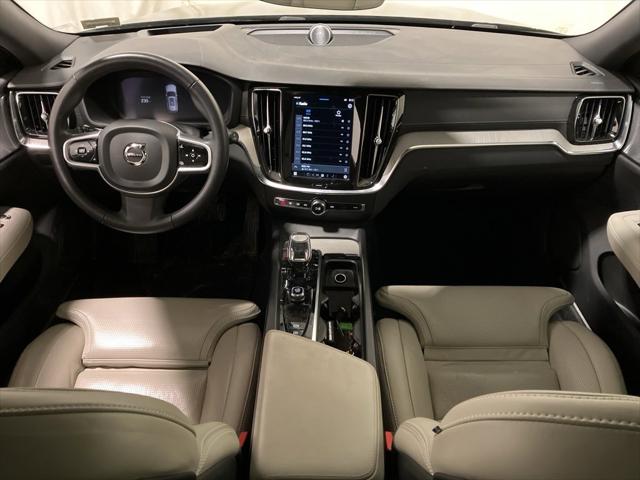 2023 Volvo V60 Cross Country B5 Ultimate