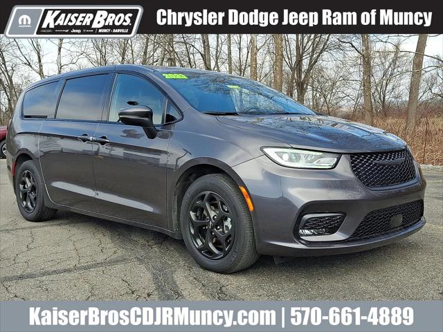2023 Chrysler Pacifica Hybrid Touring L 2023 Chrysler Pacifica Hybrid Touring L