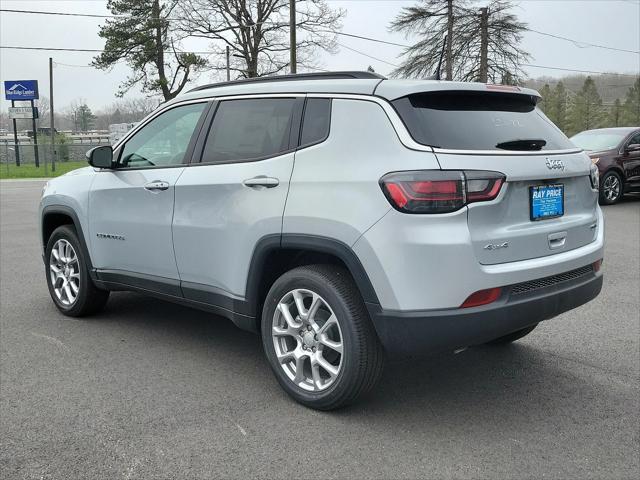 2024 Jeep Compass Latitude Lux FWD 2024 Jeep Compass Latitude Lux FWD