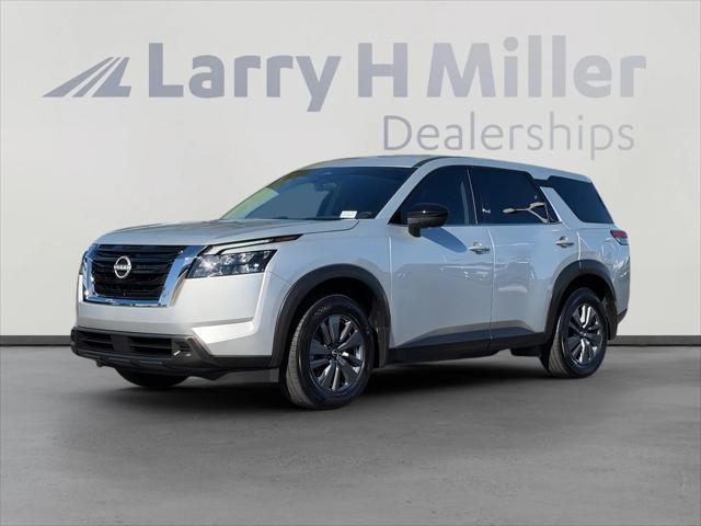 2024 Nissan Pathfinder S FWD