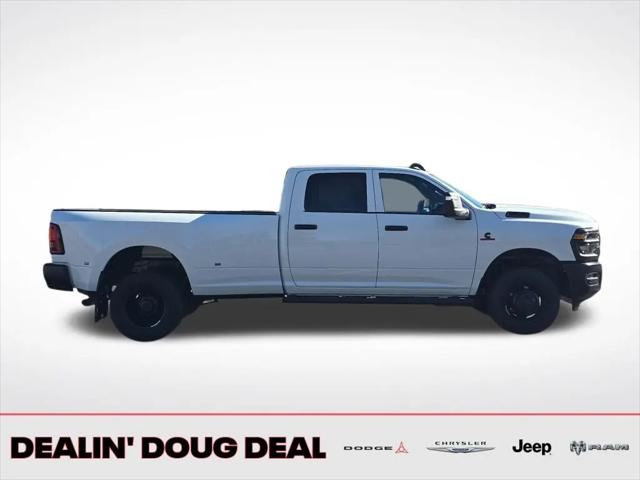2026 Ram 3500 Tradesman Crew Cab 4x4 8' Box