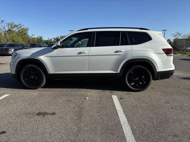 2026 Volkswagen Atlas SE with Technology